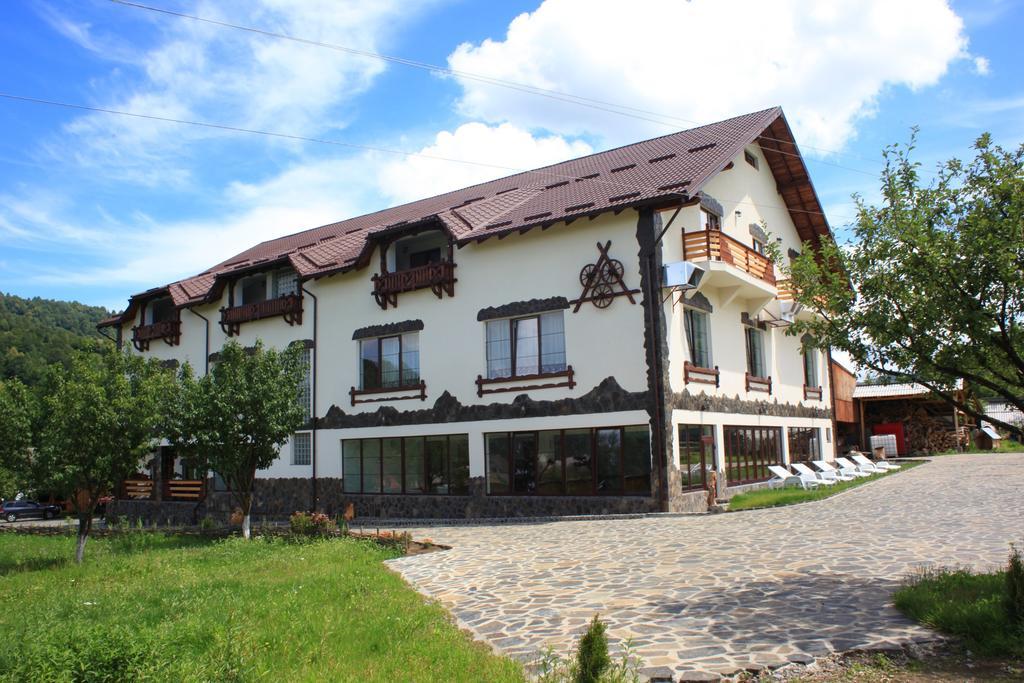 Pensiunea Lacramioara Săcel Exterior foto